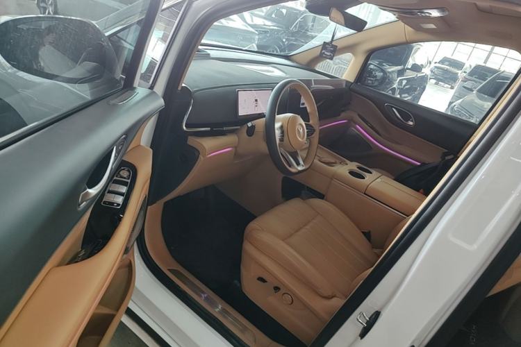Used VOYAH Dream 2025 PHEV Four-Wheel Drive Prestige Kunpeng Edition Driver Seat