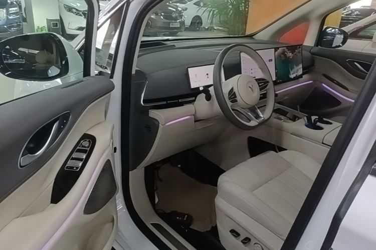 Used VOYAH Dream 2025 PHEV Four-Wheel-Drive Flagship Kunpeng Edition Driver Seat