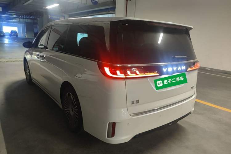 Used VOYAH Dream 2025 PHEV Four-Wheel Drive Prestige Kunpeng Edition Exterior 2