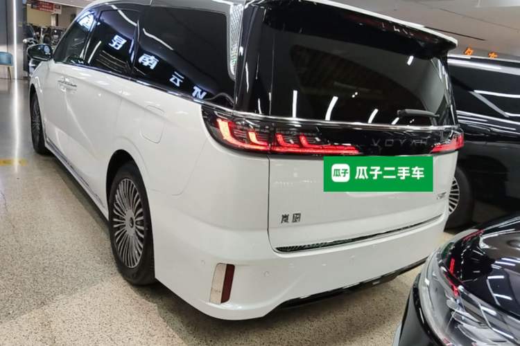 Used VOYAH Dream 2025 PHEV Four-Wheel Drive Prestige Kunpeng Edition Exterior 2