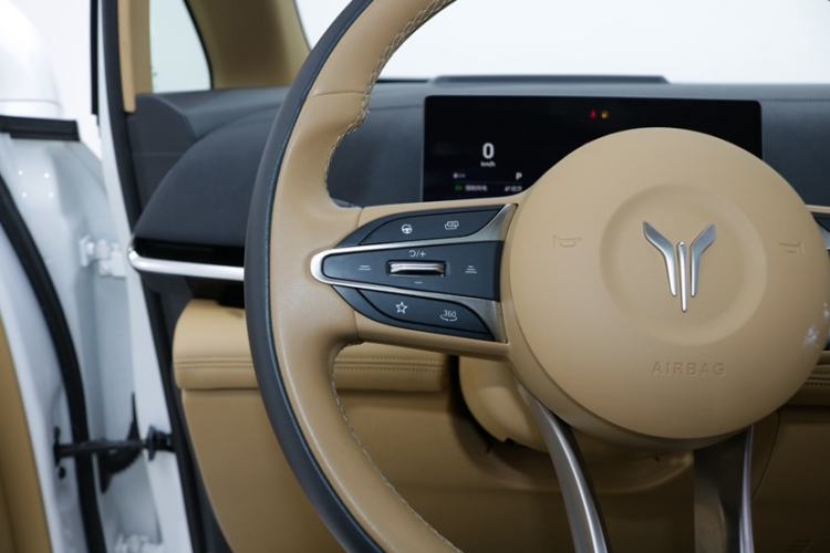 Used VOYAH Dream 2025 PHEV Four-Wheel Drive Prestige Kunpeng Edition Exterior 5