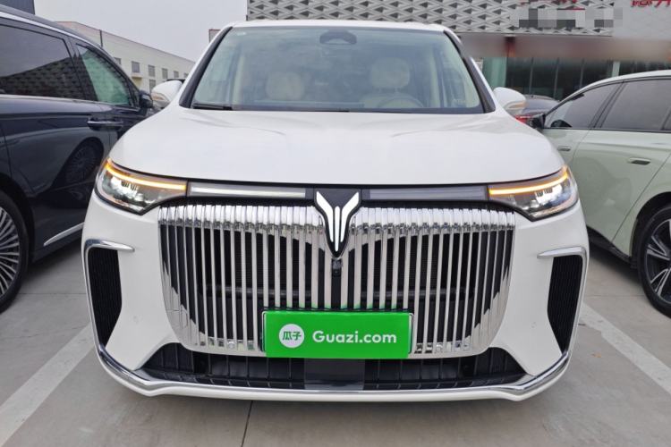 Used VOYAH Dream 2025 PHEV Four-Wheel-Drive Flagship Kunpeng Edition Front