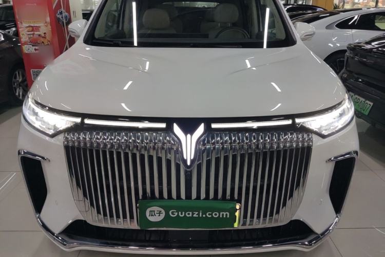 Used VOYAH Dream 2025 PHEV Four-Wheel Drive Prestige Kunpeng Edition Front