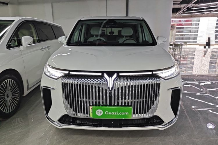Used VOYAH Dream 2025 PHEV Four-Wheel Drive Prestige Kunpeng Edition Front