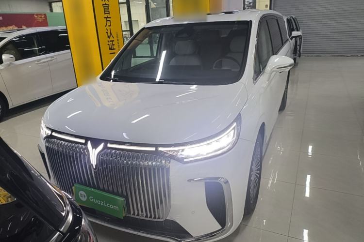 Used VOYAH Dream 2025 PHEV Four-Wheel Drive Prestige Kunpeng Edition Front