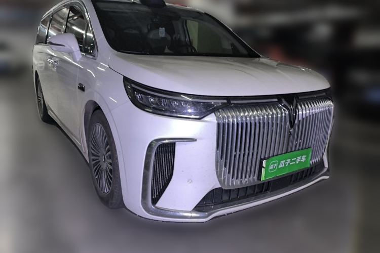 Used VOYAH Dream 2025 PHEV Four-Wheel-Drive Flagship Version – Qiankun Edition Front Right 45 Deg
