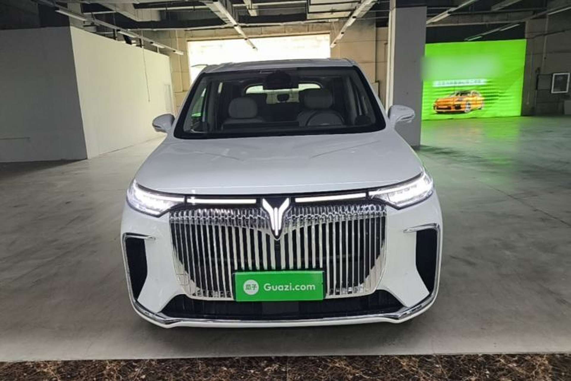 Used VOYAH Dream 2025 PHEV Four-Wheel-Drive Flagship Kunpeng Edition Front