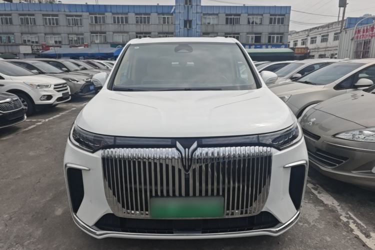 Used VOYAH Dream 2025 PHEV Four-Wheel Drive Prestige Kunpeng Edition Front