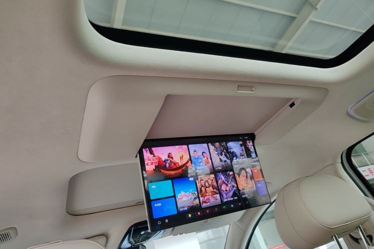 Used VOYAH Dream 2025 PHEV Four-Wheel-Drive Flagship Kunpeng Edition Headliner