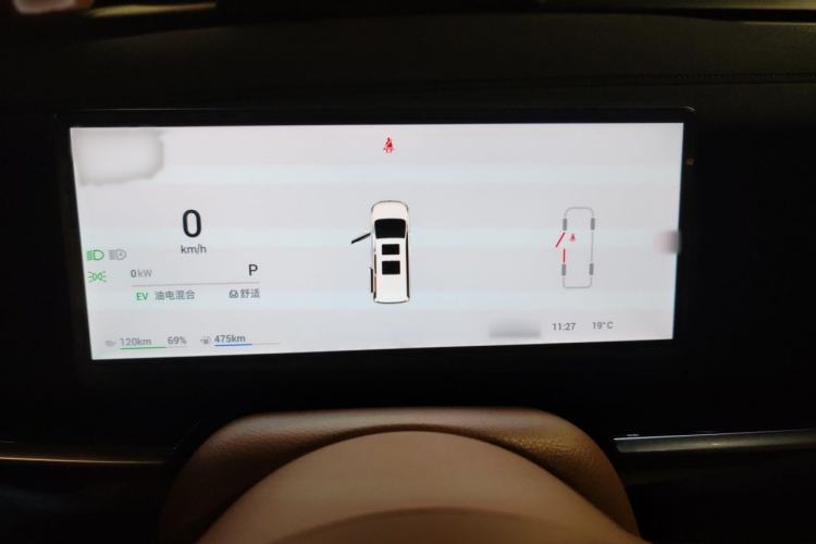 Used VOYAH Dream 2025 PHEV Four-Wheel-Drive Flagship Kunpeng Edition Instrument Cluster