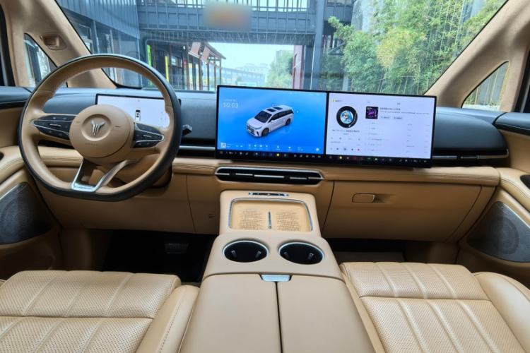 Used VOYAH Dream 2025 PHEV Four-Wheel-Drive Flagship Kunpeng Edition Interior 8