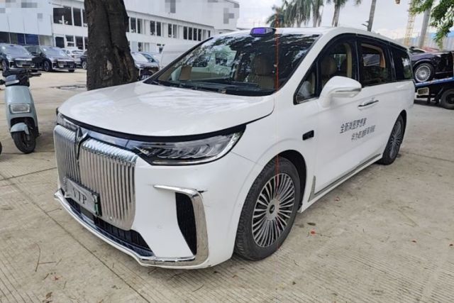Used VOYAH Dream 2025 PHEV Four-Wheel-Drive Flagship Version – Qiankun Edition