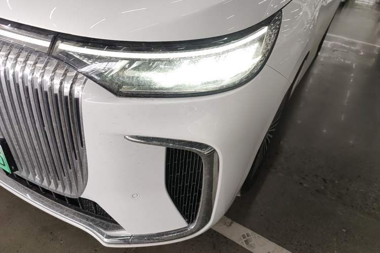 Used VOYAH Dream 2025 PHEV Four-Wheel Drive Prestige Kunpeng Edition Left Front Headlight