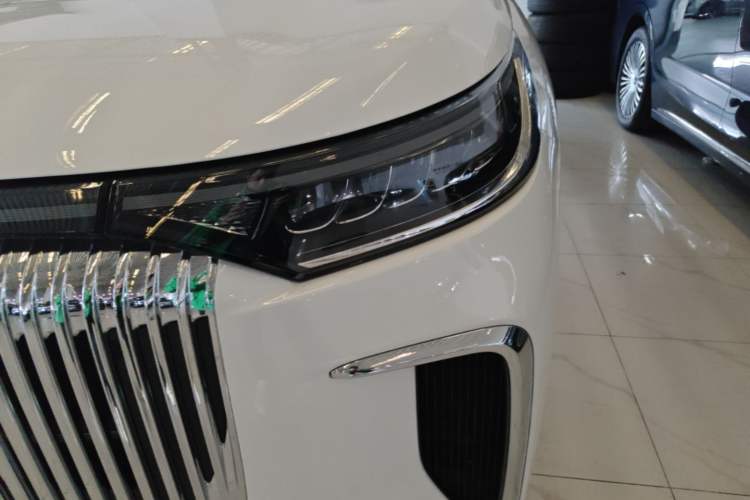 Used VOYAH Dream 2025 PHEV Four-Wheel Drive Prestige Kunpeng Edition Left Front Headlight