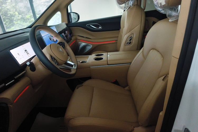 Used VOYAH Dream 2025 PHEV Four-Wheel Drive Prestige Kunpeng Edition Left Front Seat