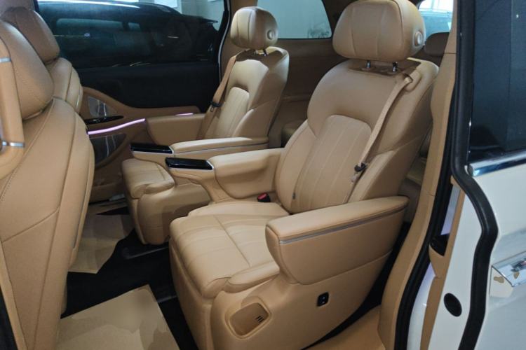 Used VOYAH Dream 2025 PHEV Four-Wheel Drive Prestige Kunpeng Edition Left Rear Seat