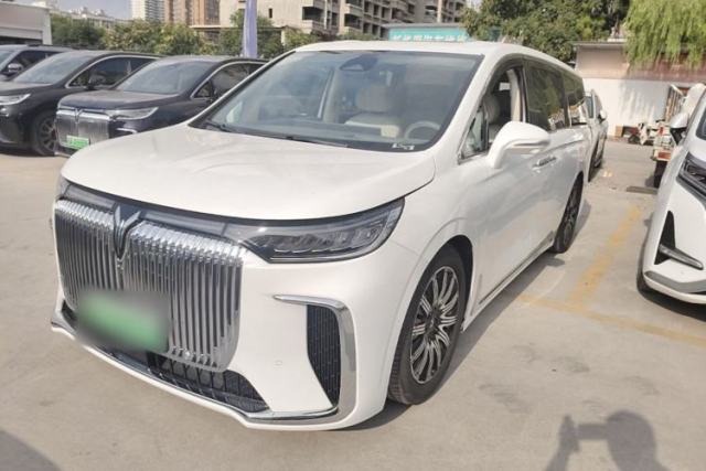 Used VOYAH Dream 2025 EV Four-Wheel Drive Flagship Kunpeng Edition