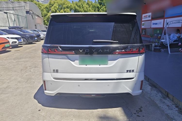 Used VOYAH Dream 2025 PHEV Four-Wheel-Drive Flagship Kunpeng Edition Rear