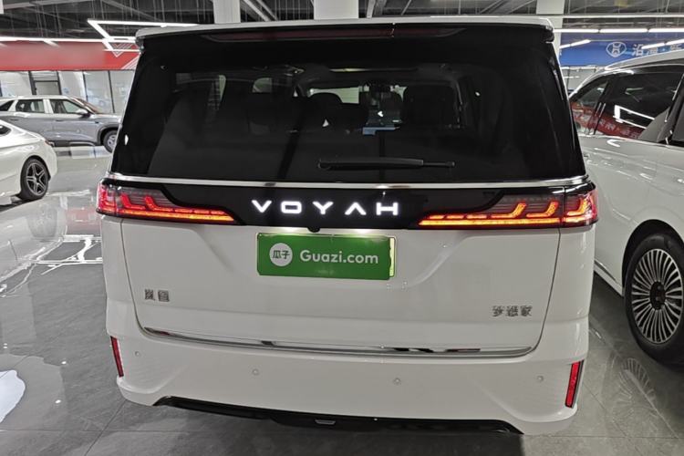 Used VOYAH Dream 2025 PHEV Four-Wheel Drive Prestige Kunpeng Edition Rear