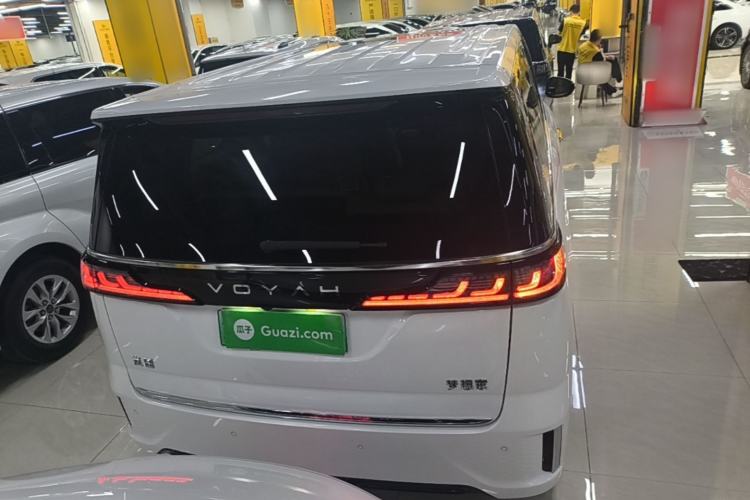 Used VOYAH Dream 2025 PHEV Four-Wheel Drive Prestige Kunpeng Edition Rear