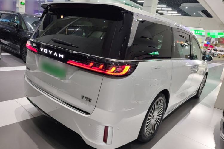 Used VOYAH Dream 2025 PHEV Four-Wheel-Drive Flagship Kunpeng Edition Rear Right 45 Deg