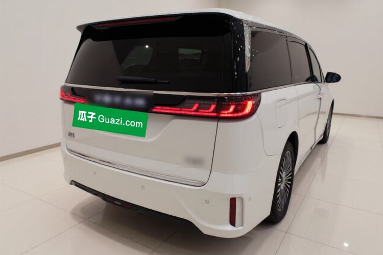 Used VOYAH Dream 2025 PHEV Four-Wheel Drive Prestige Kunpeng Edition Rear Right 45 Deg