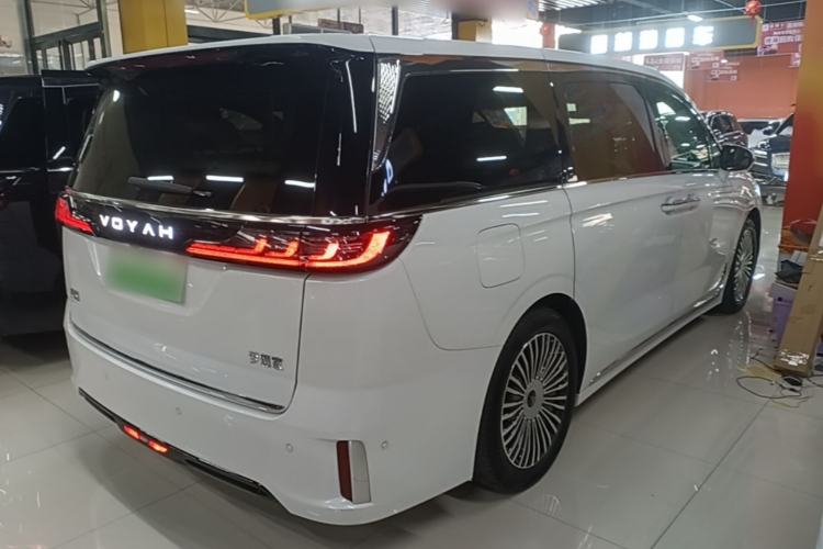Used VOYAH Dream 2025 PHEV Four-Wheel-Drive Flagship Kunpeng Edition Rear Right 45 Deg