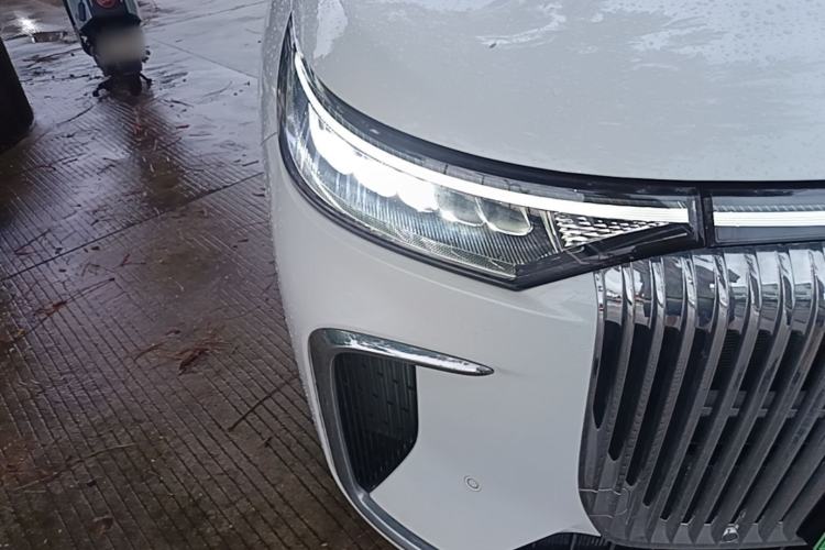 Used VOYAH Dream 2025 PHEV Four-Wheel-Drive Flagship Version – Qiankun Edition Right Front Headlight
