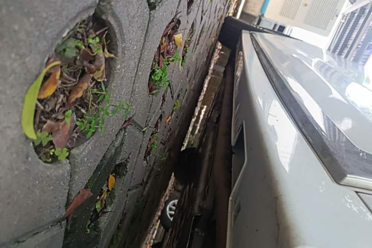Used VOYAH Dream 2025 PHEV Four-Wheel Drive Excellence Kunpeng Edition Right Side Sill