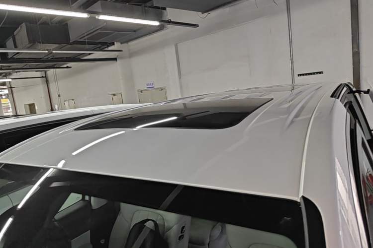 Used VOYAH Dream 2025 PHEV Four-Wheel Drive Prestige Kunpeng Edition Roof