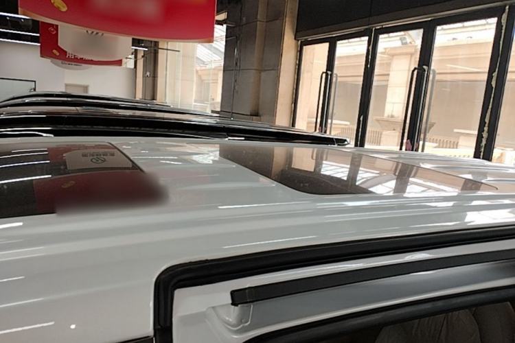 Used VOYAH Dream 2025 PHEV Four-Wheel-Drive Flagship Kunpeng Edition Roof