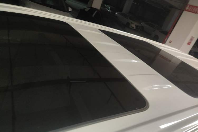 Used VOYAH Dream 2025 PHEV Four-Wheel Drive Prestige Kunpeng Edition Roof