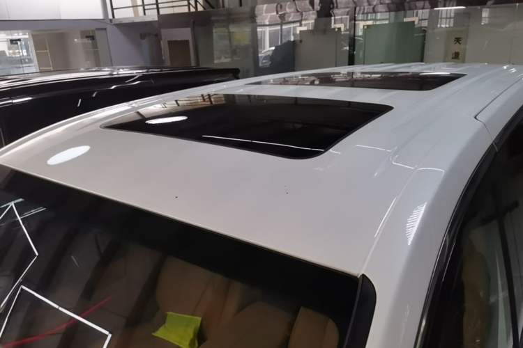 Used VOYAH Dream 2025 PHEV Four-Wheel Drive Prestige Kunpeng Edition Roof