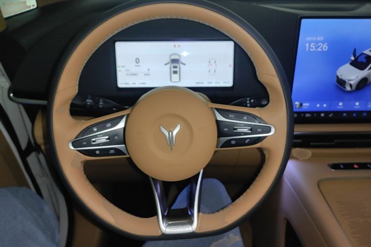 Used VOYAH Dream 2025 PHEV Four-Wheel Drive Prestige Kunpeng Edition Steering Wheel
