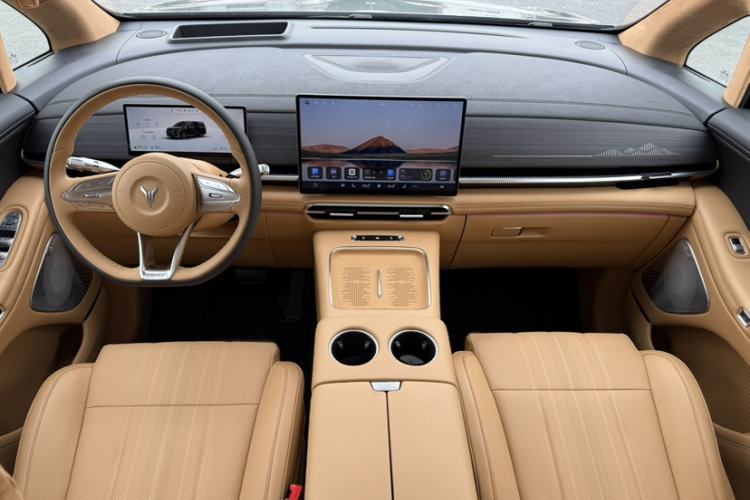 Used VOYAH Dream 2026 Model PHEV Qiankun Ultra Audio And AC Panel