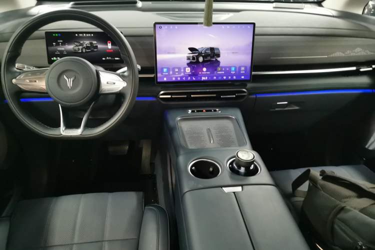 Used VOYAH Dream 2026 Model PHEV Qiankun Pro Center Console