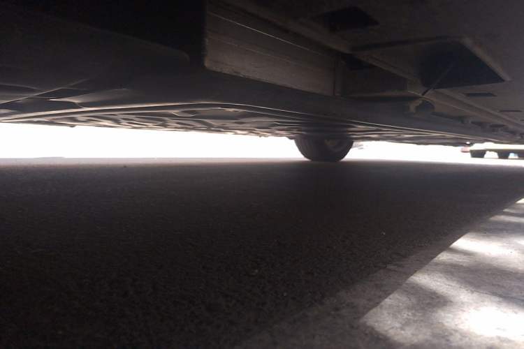 Used VOYAH Dream 2026 Model PHEV Kunpeng Pro Chassis Front Left