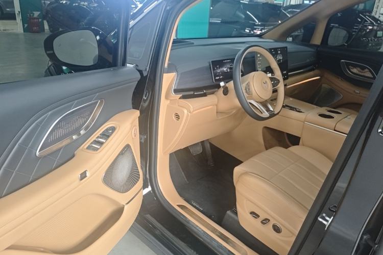 Used VOYAH Dream 2026 Model PHEV Qiankun Pro Driver Seat