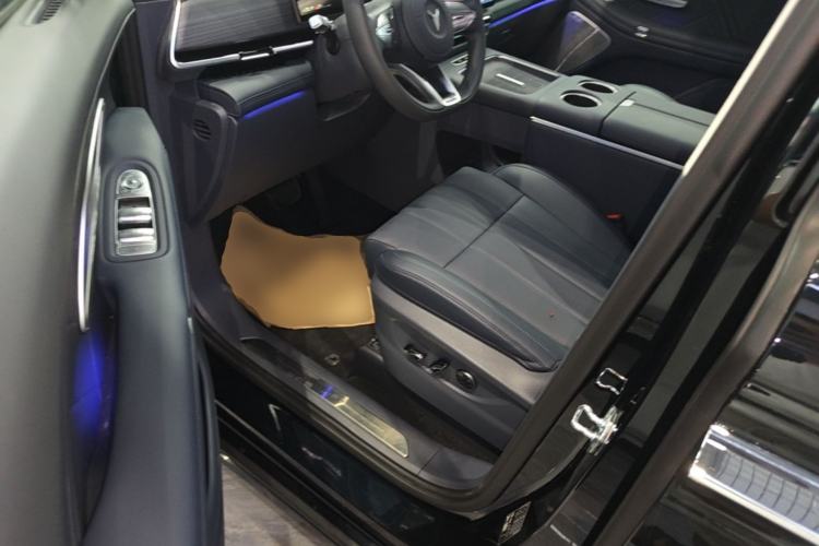 Used VOYAH Dream 2026 Model PHEV Qiankun Ultra Driver Seat