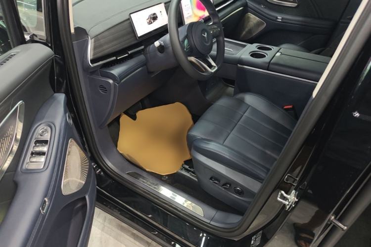 Used VOYAH Dream 2026 Model PHEV Qiankun Ultra Driver Seat