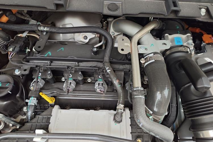 Used VOYAH Dream 2026 Model PHEV Qiankun Ultra Engine Bay