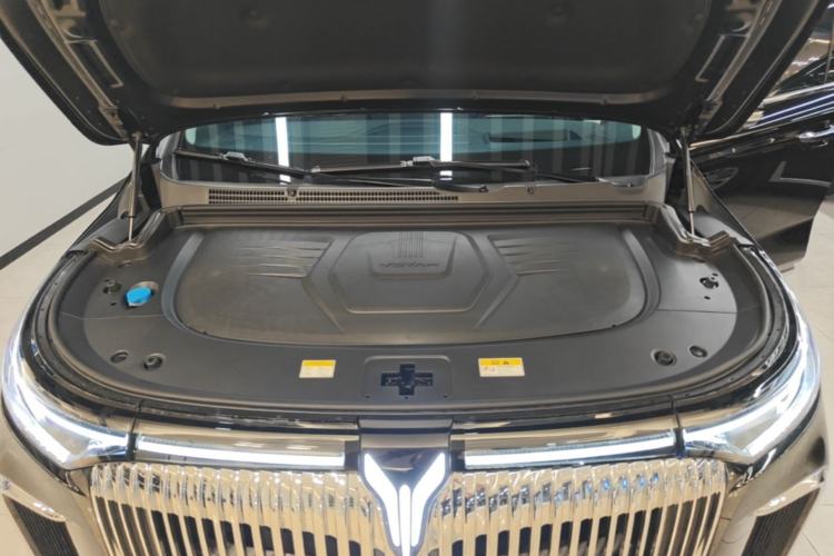 Used VOYAH Dream 2026 Model PHEV Qiankun Ultra Engine Bay