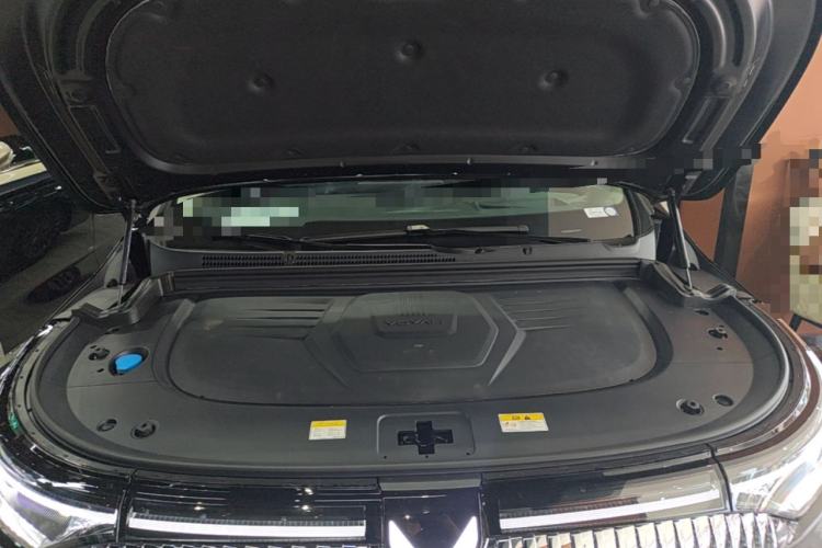 Used VOYAH Dream 2026 Model PHEV Qiankun Ultra Engine Bay
