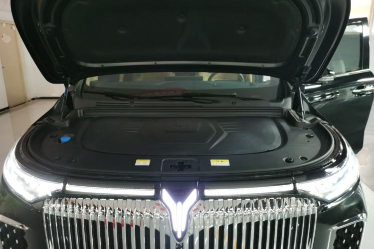 Used VOYAH Dream 2026 Model PHEV Qiankun Ultra Engine Bay