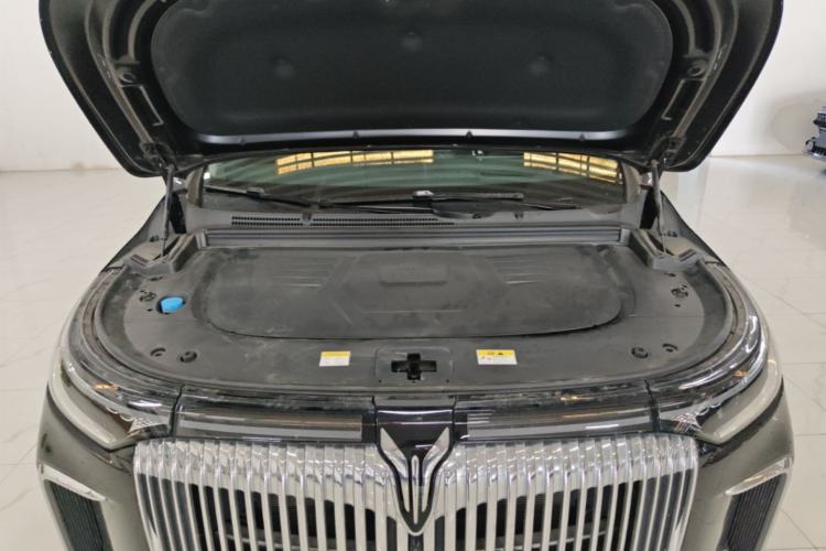 Used VOYAH Dream 2026 Model PHEV Qiankun Max Engine Bay