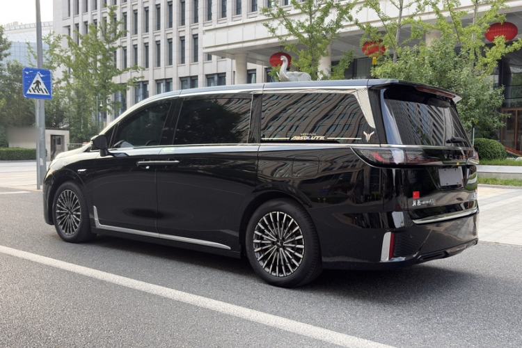 Used VOYAH Dream 2026 Model PHEV Qiankun Ultra Exterior 10