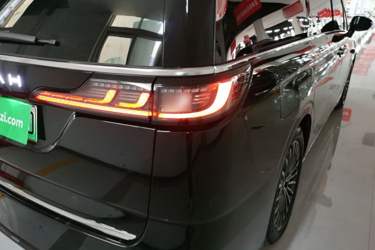 Used VOYAH Dream 2026 Model PHEV Qiankun Ultra Exterior 2