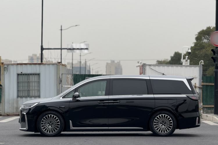 Used VOYAH Dream 2026 Model PHEV Qiankun Ultra Exterior 5