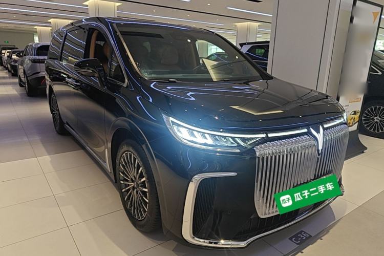 Used VOYAH Dream 2026 Model PHEV Kunpeng Pro Front Right 45 Deg