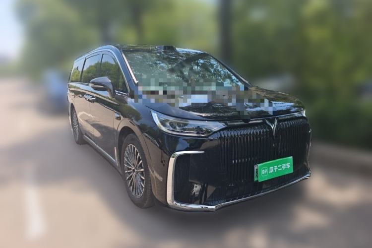 Used VOYAH Dream 2026 Model, PHEV Champion Edition Front Right 45 Deg